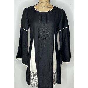 Scoop Beach Womens Size Small Back And White Embroidered Dress Linen And Rayon